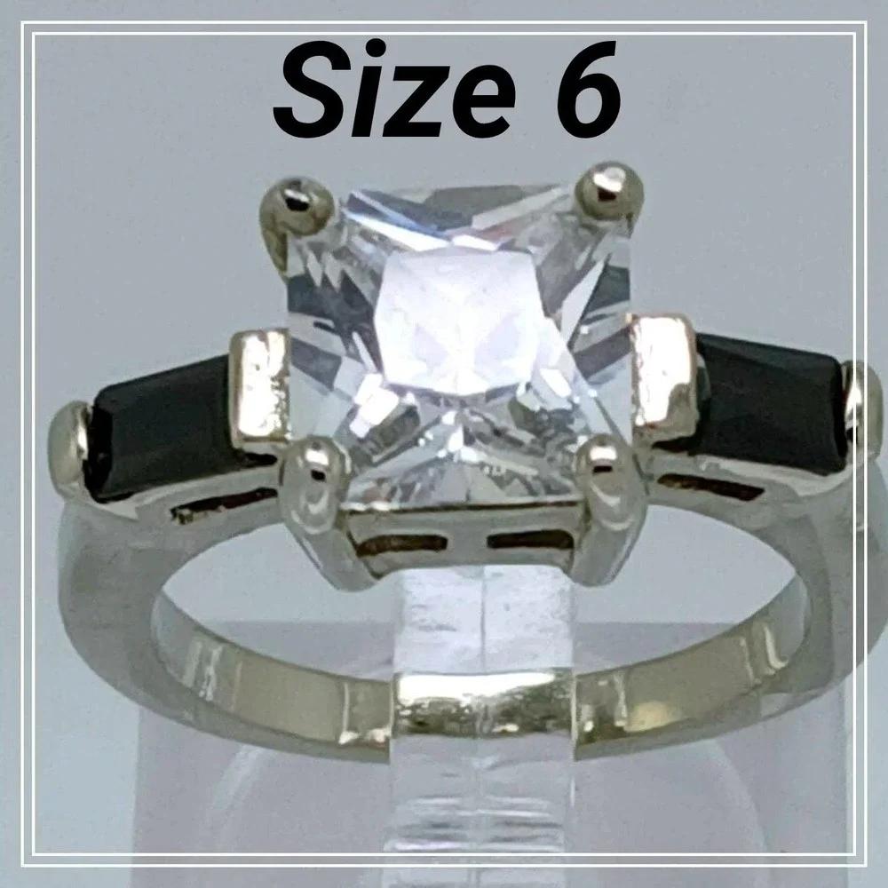 Vintage 3-Stone Gold GP Princess Cut Black Sim Diamond CZ Engagement Ring Size 6